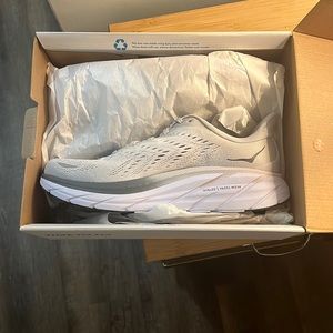 Men’s Clifton 8 HOKA